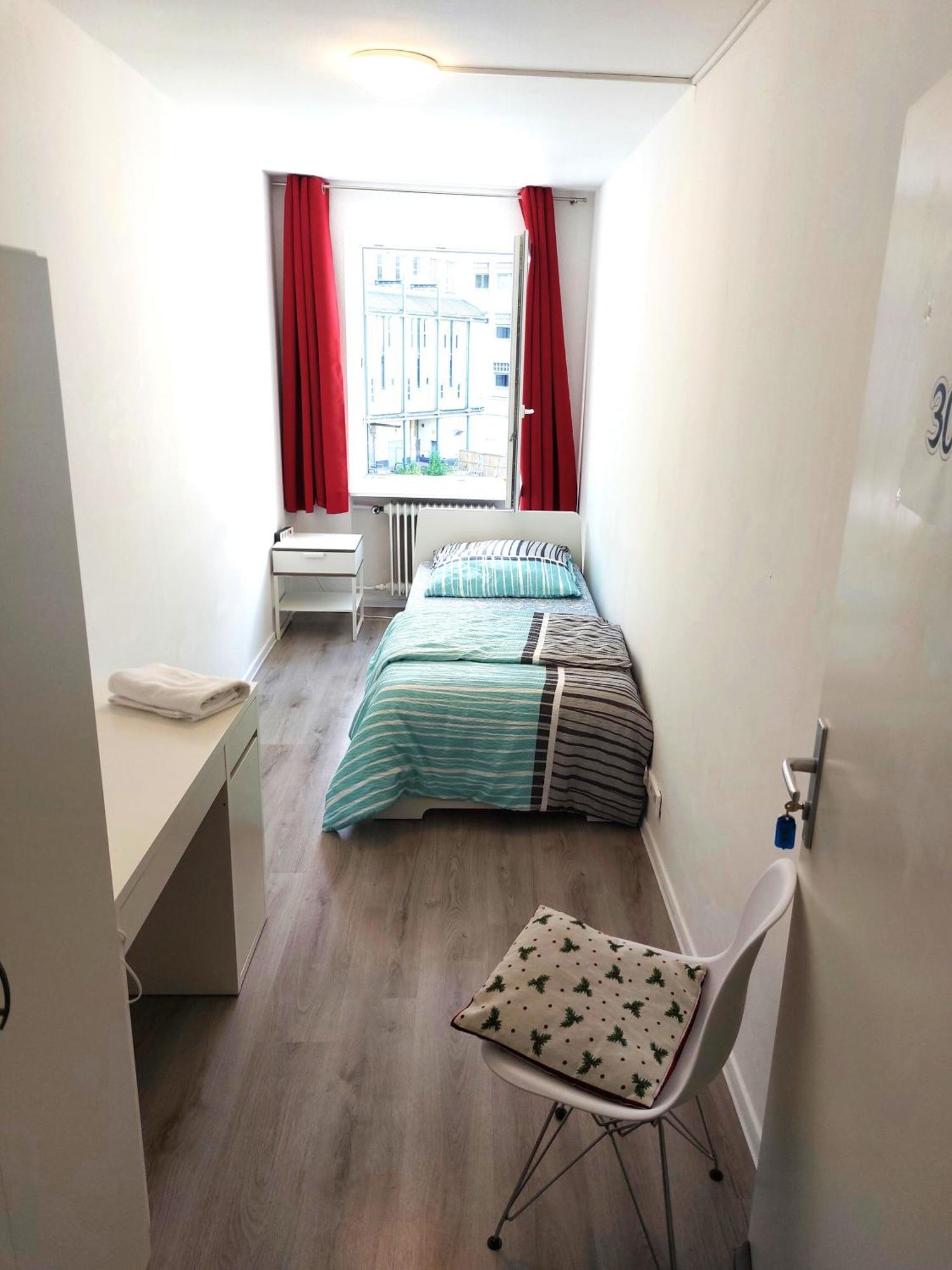 Schoenes Helles Zimmer Direkt In Frankfurt City Nr 301 Hotel Frankfurt pe Main Exterior foto